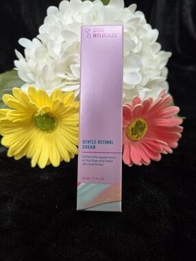 Good Molecules Gentle Retinol Cream